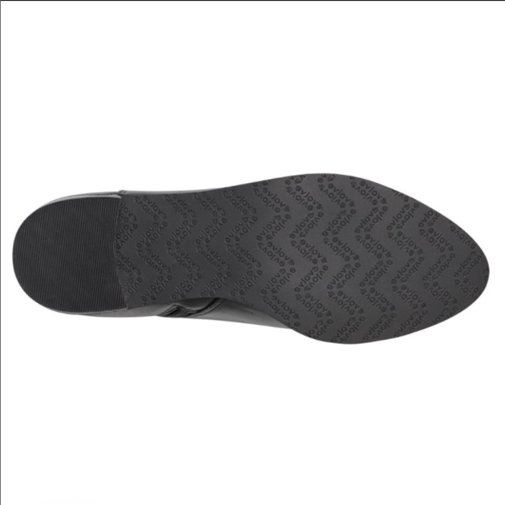 Evolve - Picture 6 of 7